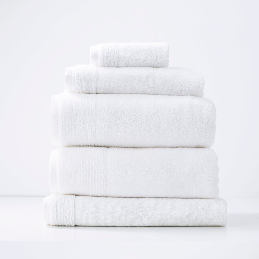 Aireys 650 GSM Zero Twist 5 Piece Bath Snow Towel by Renee Taylor