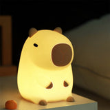 GOMINIMO Capybara Night Light Table Lamp