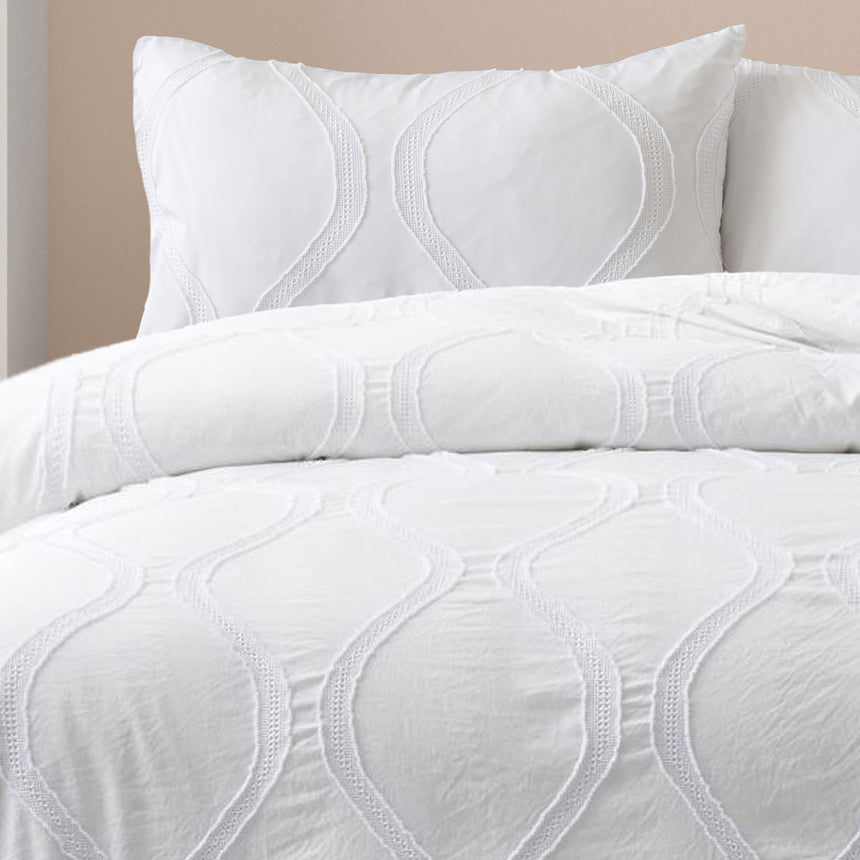 Ardor Lucy White Tufted Detail Quilt Cover Set Double