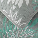 Elegant Quilted Bedspread and Pillowcases Set: Infuse Your Bedroom with Charm - Queen size