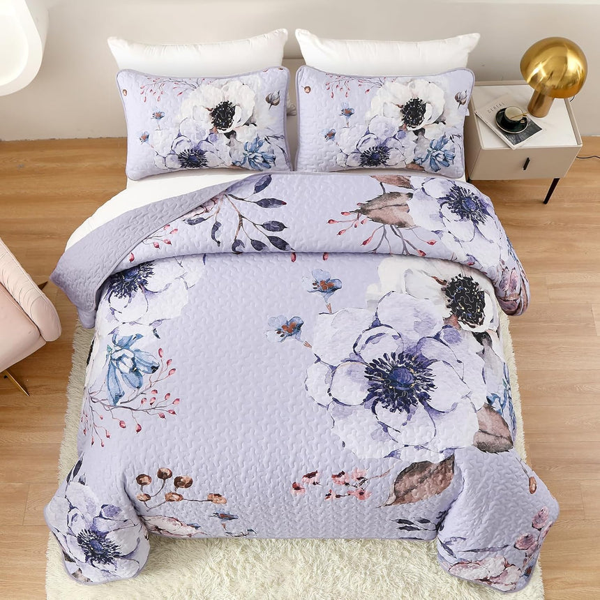 Beautiful Quilted coverlet and pillowcovers set: Comfortable and Versatile - Queen size