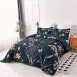 Abstract Quilted coverlet and pillowcovers set: Unique and Artistic - Queen size