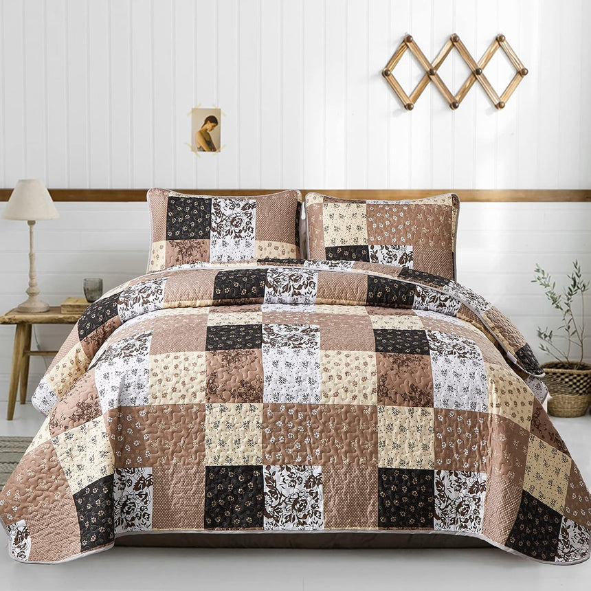 Winsome Quilted coverlet and pillowcovers set: Irresistibly Charming - Queen size