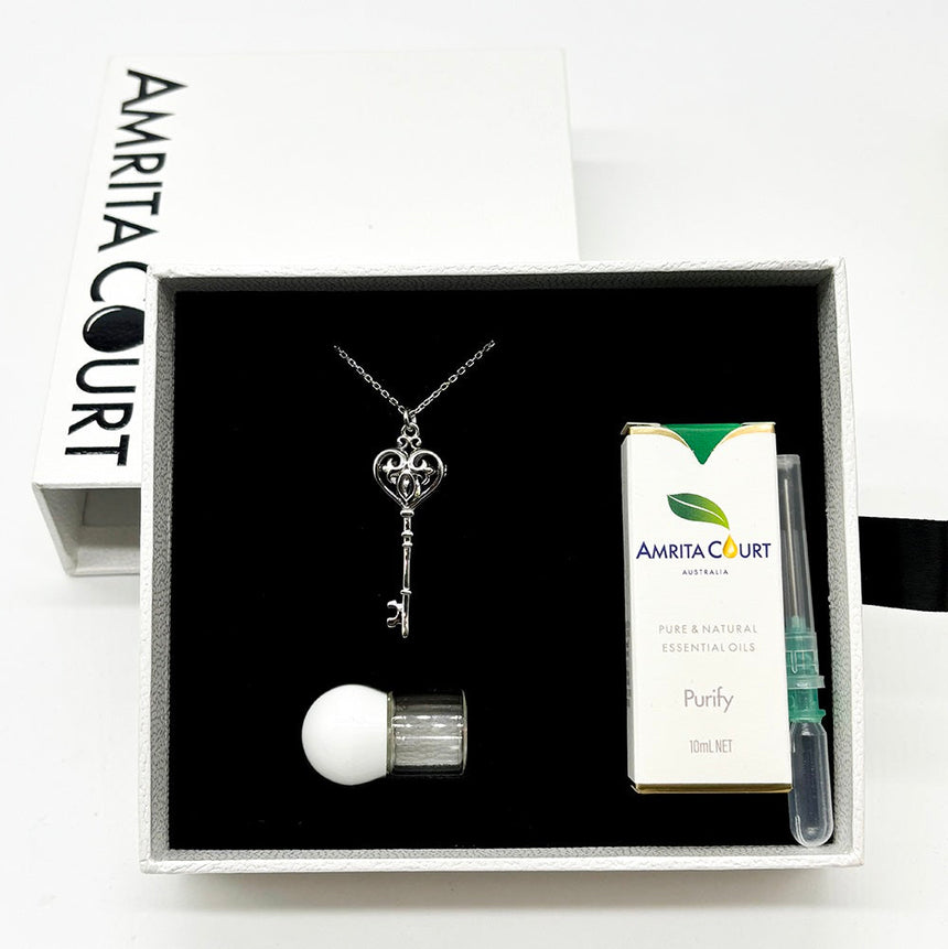 Gift Box - Key White Gold Aroma Necklace + Purify Oil Blend